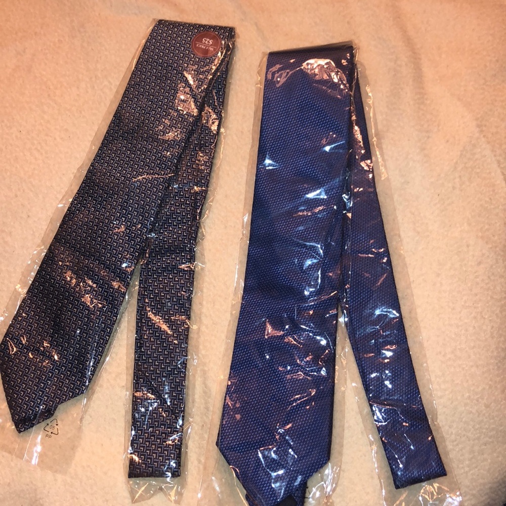 2 Charles Trywhit Tie New